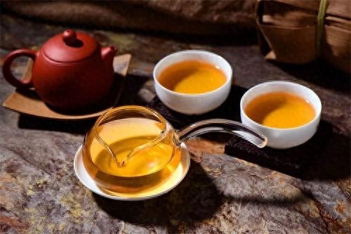 普洱熟茶凉性还是热性? 普洱生茶和熟茶，茶性不同-小南北茶评