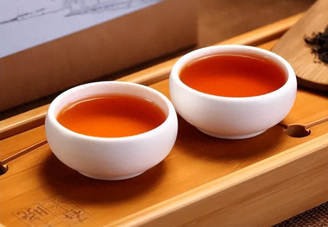 冬天喝什么茶暖胃 ?冬天该喝红茶还是绿茶?-小南北茶评