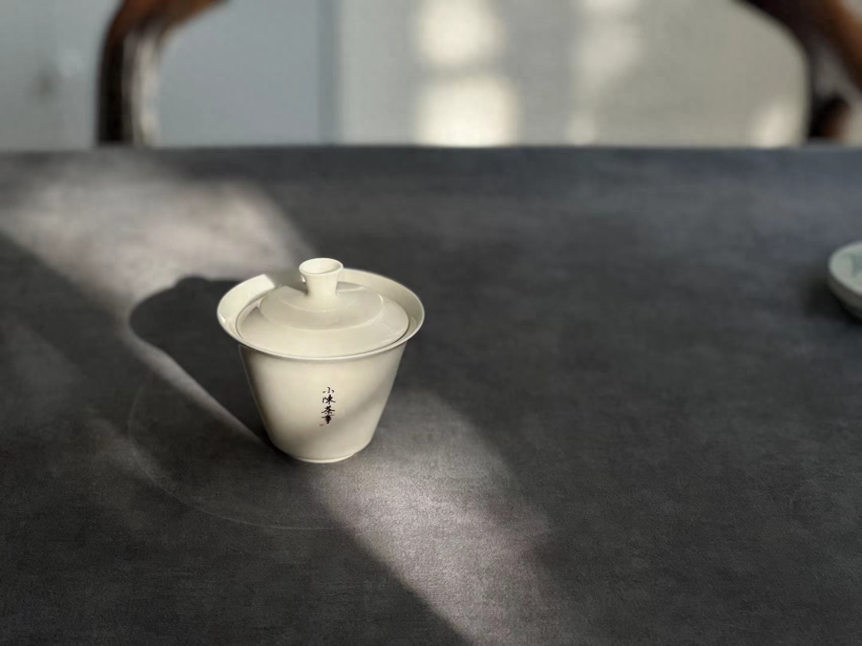 金骏眉红茶叶的冲泡方法注意事项，做到这5点，金骏眉好喝又不浪费！-小南北茶评