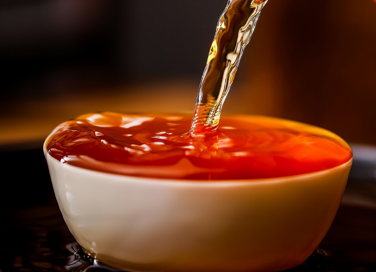 都是茶，绿茶和红茶哪个更好喝？差距不只一点点，建议弄清楚再喝-小南北茶评