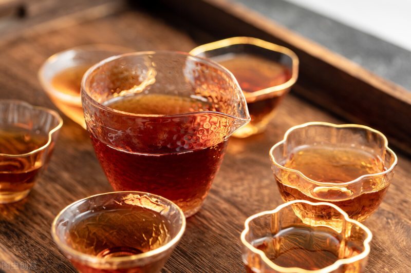 红茶喝多了有什么好处和坏处 红茶的7大好处,但这3类人尽量少碰,有益健康-小南北茶评