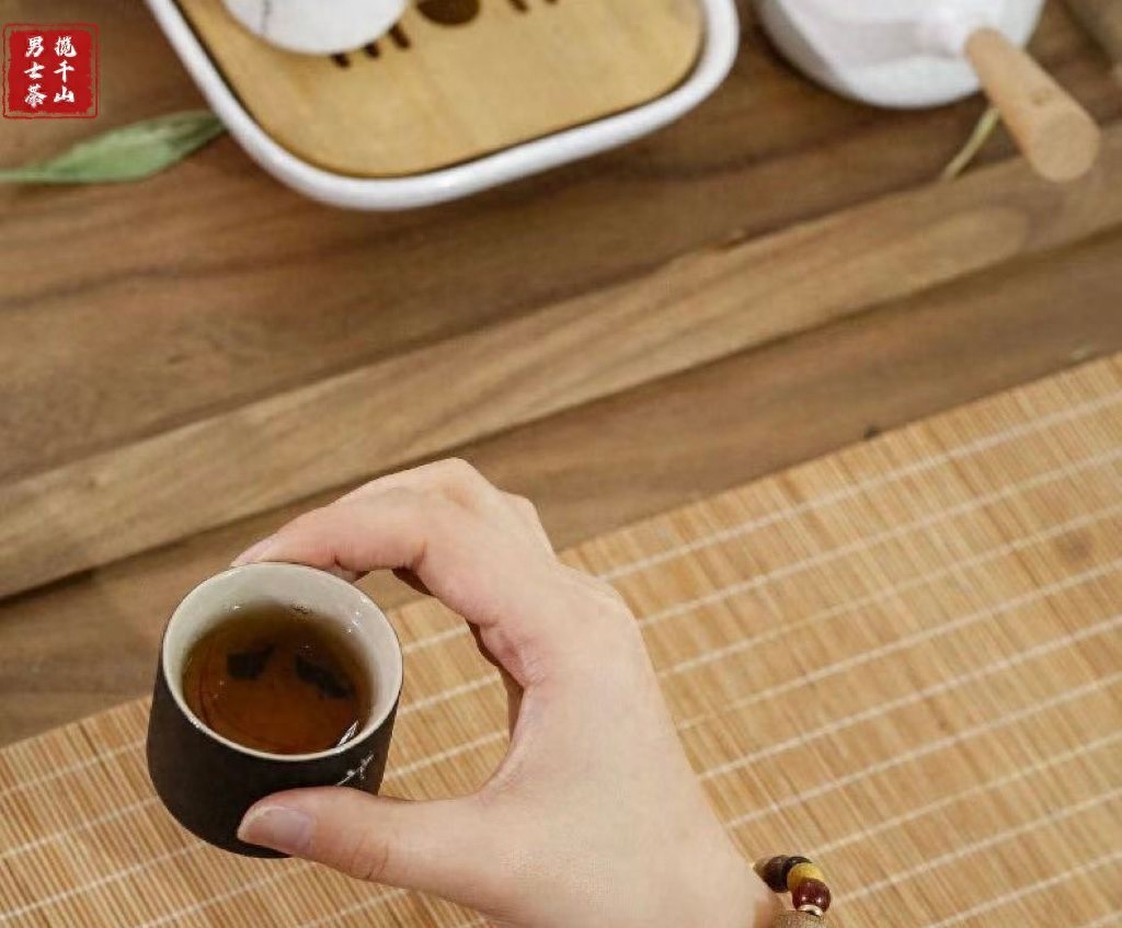 普洱哪个茶可以收藏 ？-小南北茶评