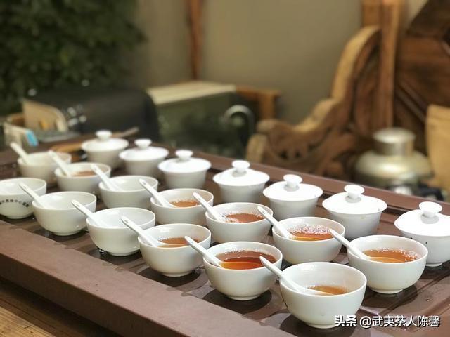 乌龙茶和铁观音有什么区别？-小南北茶评